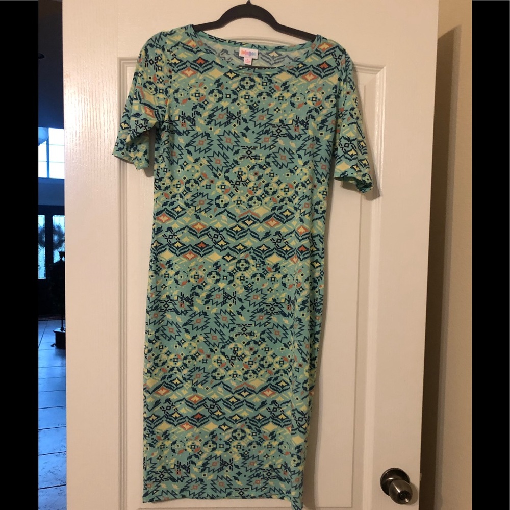 LuLaRoe Julia dress